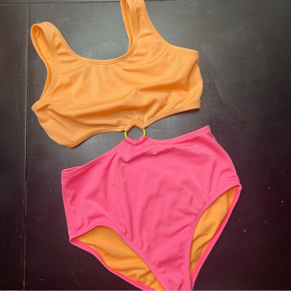 💕Bundle 3 of $20 Girls Vibrant Orange and Pink Bikini Set